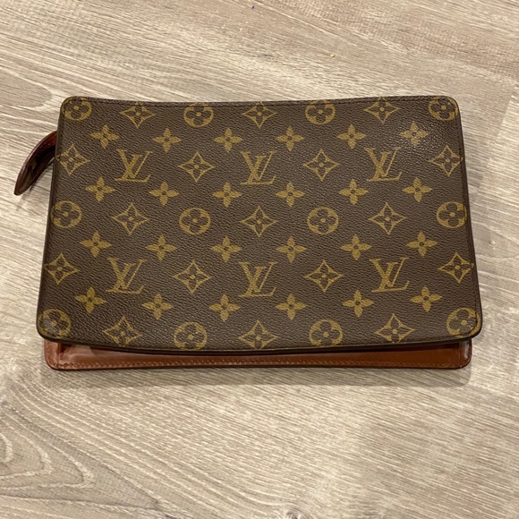 Authentic Louis Vuitton Pochette Homme clutch